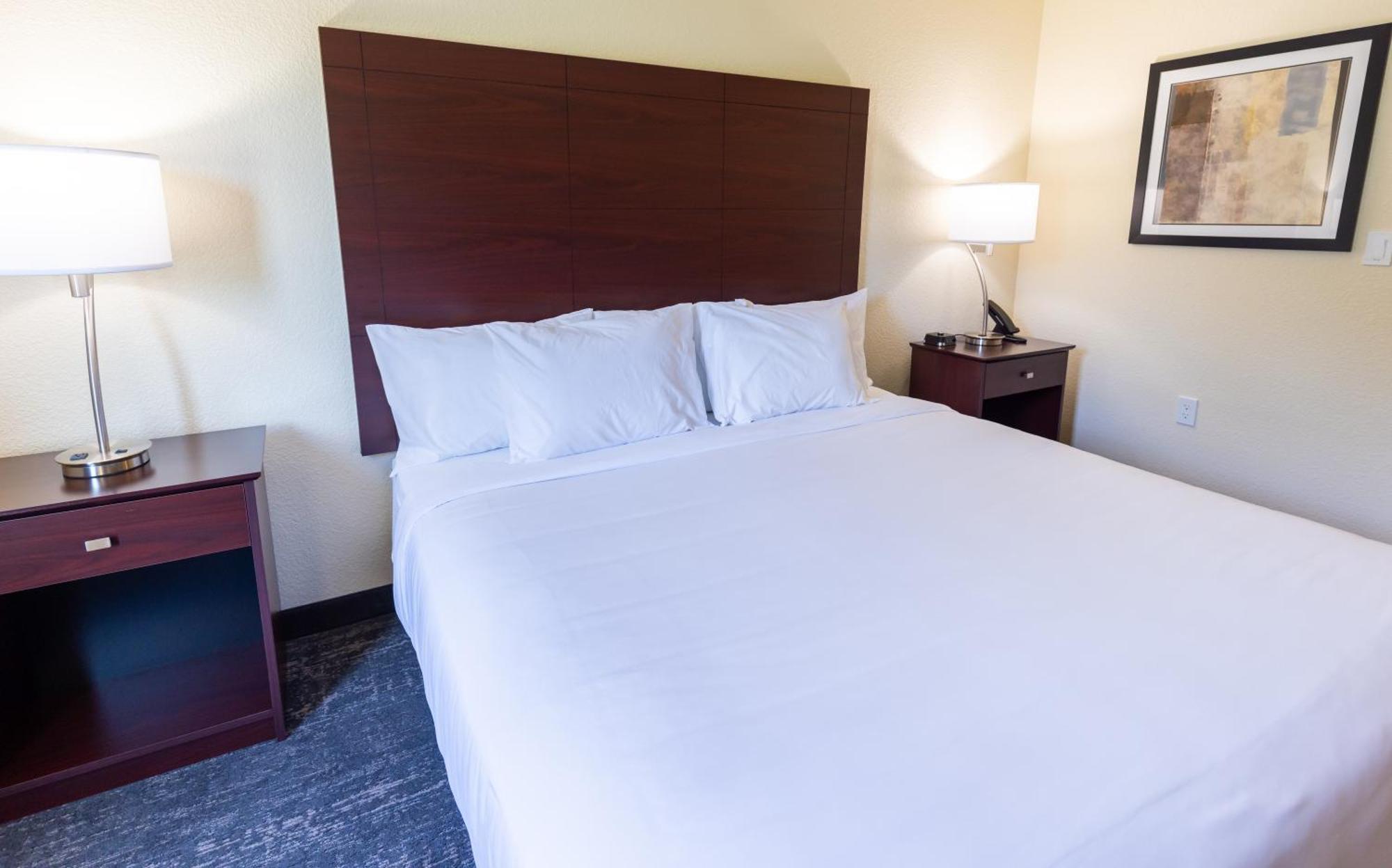 Cobblestone Inn & Suites - Winters エクステリア 写真