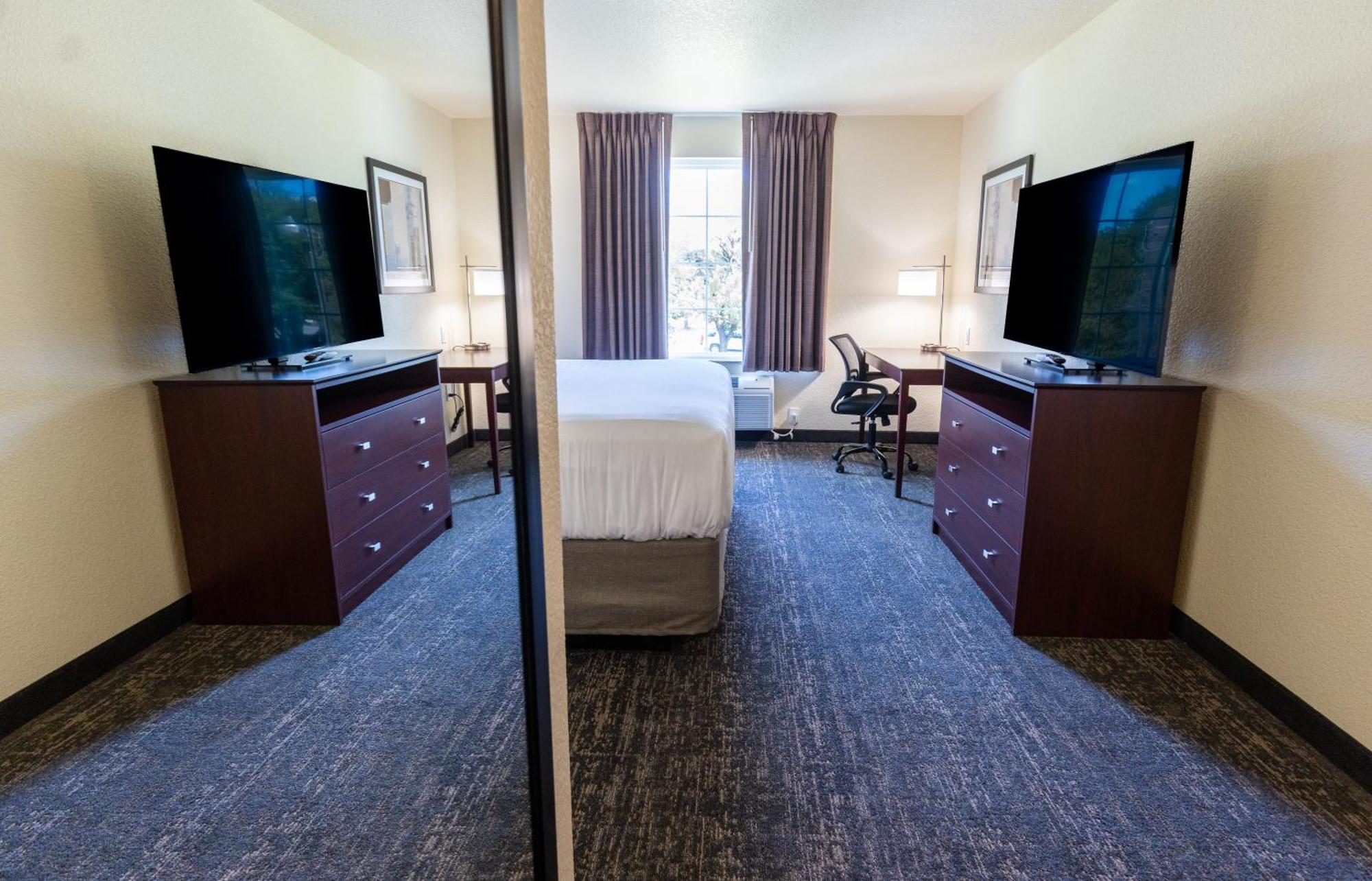 Cobblestone Inn & Suites - Winters エクステリア 写真