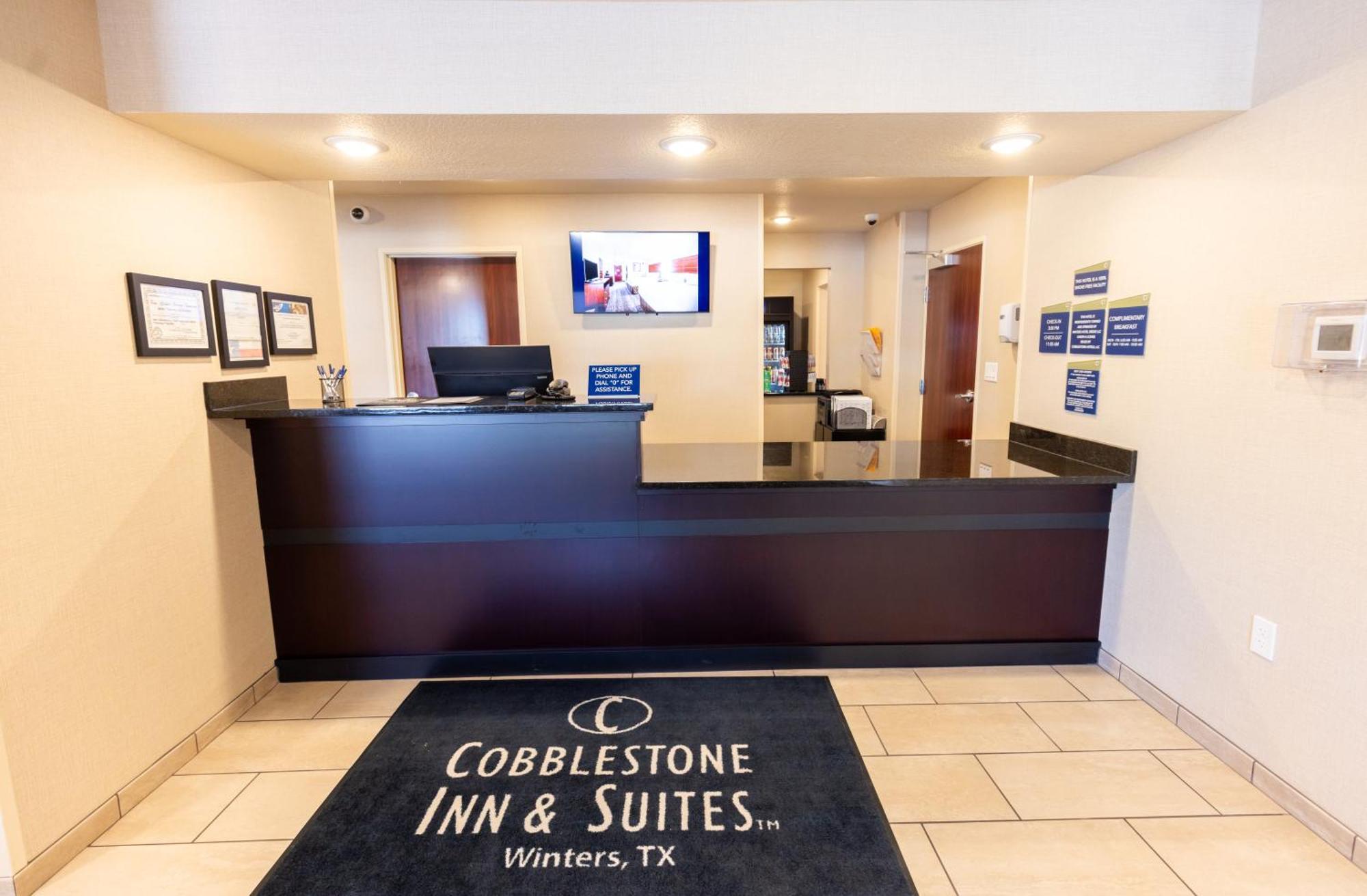 Cobblestone Inn & Suites - Winters エクステリア 写真
